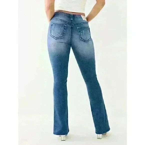 NEW! True Religion Women's 28 Becca Mid Rise Big T Bootcut Jean NWT $199 - Picture 3 of 5